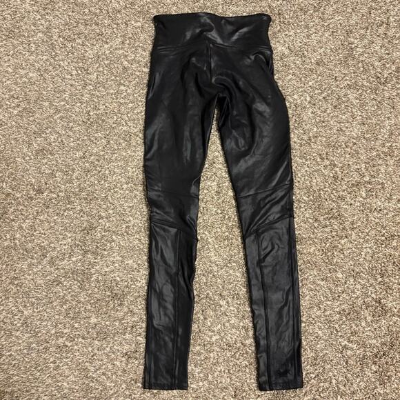 SPANX Faux Leather Moto Leggings - Picture 5 of 9